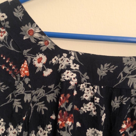 Navy Lucky Brand Laine peasant shirt! - Picture 4 of 5